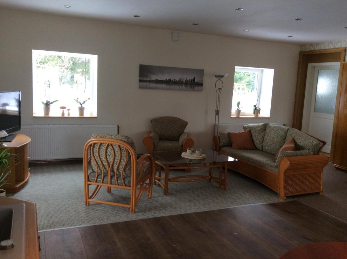 Ferienwohnung Direkt Am Potzlower See Buitenkant foto